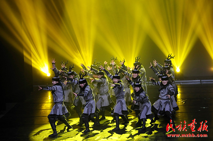 《多彩呼伦贝尔》专场演出北京首演拉开全国巡演大幕 图片报道 第7张